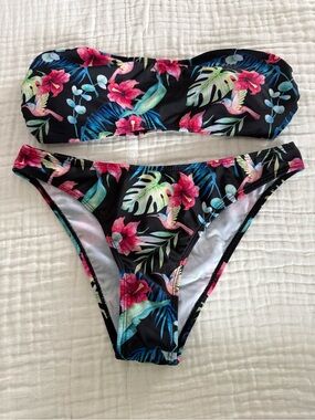 NWOT MICA Bandeau Bikini Set Size Medium